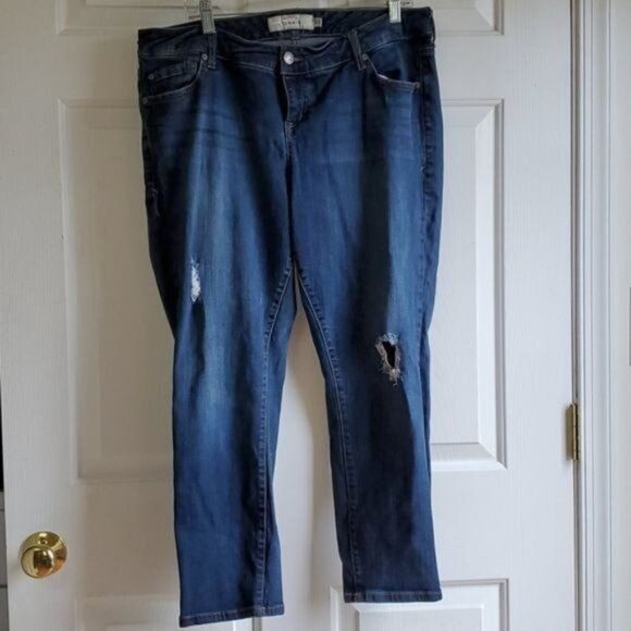 Torrid Jeans Ex Boyfriend Distressed Blue Denim Women's WOMAN'S Size 14 - Picture 6 of 9